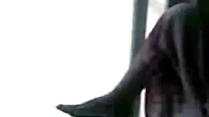 बर्फ के बीच में सेक्सी वीडियो मूवी हिंदी में उंगली करना