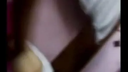 गृहिणी अपने सेक्सी फिल्म हिंदी में सेक्सी फिल्म हिंदी में छोटे लड़के के साथ चुदाई करती है