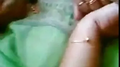अपने मोबाइल वीडियो में हिंदी सेक्सी फिल्म फोन के साथ assfuck रिकॉर्ड करें