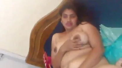शातिर ब्लू पिक्चर सेक्सी हिंदी में एशियाई पिनियन के साथ गड़बड़
