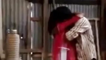 सेक्सी मिल्फ सेक्सी वीडियो में हिंदी मूवी उसके डिल्डो के साथ हस्तमैथुन करता है