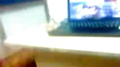 पड़ोसी का लंड मेरे हिंदी सेक्सी फिल्म हिंदी में सेक्सी लंड की सवारी कर रहा था