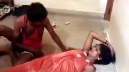 घर में बाथटब में मेरी चाची के हिंदी में सेक्सी पिक्चर हिंदी में सेक्सी पिक्चर साथ सेक्स