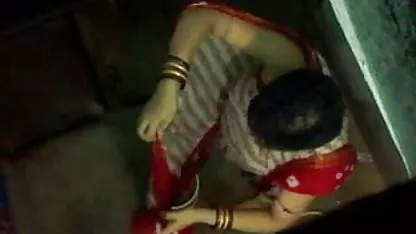 माँ को सेक्सी हिंदी में बीएफ फिल्म हस्तमैथुन करते देख वह उत्तेजित हो जाता है