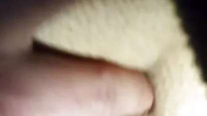 उन्होंने अपने सारे छेद में हिंदी में सेक्सी पिक्चर मूवी लंड डाल दिया