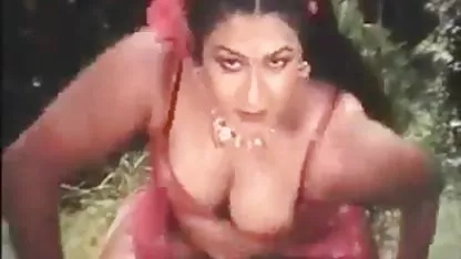 शातिर समलैंगिकों के बीच मालिश हिंदी में ब्लू सेक्सी फिल्म