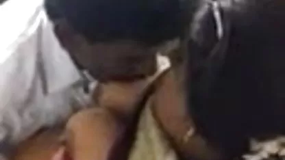 मैं अपने दो पड़ोसियों के साथ अपने सेक्सी पिक्चर वीडियो में दिखाइए मुर्गा साझा करता हूं