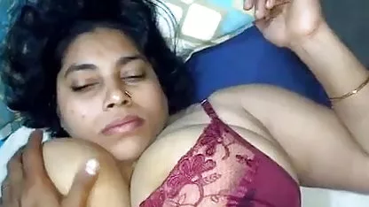 मेरी बहन की फूहड़ता ने मुझे भगा दिया हिंदी में सेक्सी फिल्में हिंदी में
