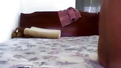 माँ बीएफ हिंदी में सेक्सी फिल्म तुम क्या कर रही हो मैं शावर ले रहा हूँ!
