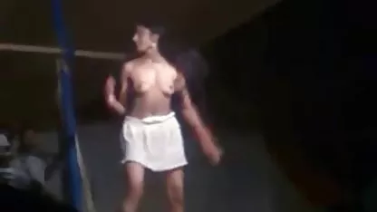 उमा जोली, लंड निगलने सेक्सी पिक्चर वीडियो में सेक्सी वीडियो में की आदी