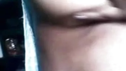 विवाहित युवक की तलाश करता है जो फुल मूवी वीडियो में सेक्सी उसे खुशी देगा
