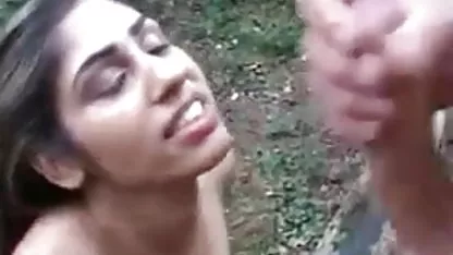 सुंदर अनीता फुल मूवी वीडियो में सेक्सी ब्लॉन्ड प्लम्बर को चोदता है