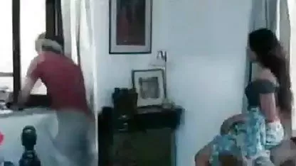 एलिसा सेक्सी मूवी हिंदी में रीस की बालों वाली चूत
