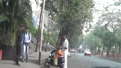 मैं बाथरूम में एक एशियाई वेश्या को ब्रश सेक्सी मूवी पिक्चर हिंदी में करता हूं