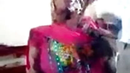 अपने प्रेमी को जगाओ ताकि एनकाउंटर हो हिंदी में सेक्सी फिल्म वीडियो जाए