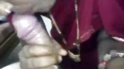 हम एक चीकचोय की तलाश के लिए सड़क पर जाते वीडियो में हिंदी सेक्सी फिल्म हैं
