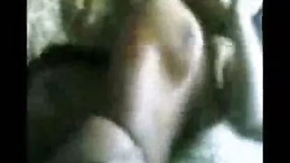 मेरी भतीजी की सेक्सी फिल्म भेजो सेक्सी में चूत एक बन है