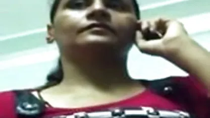 वे अपने ब्वॉयफ्रेंड को जाने बिना ही उसकी पूसी खा फिल्म सेक्सी हिंदी में लेते हैं