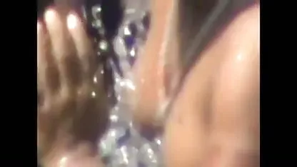 दो हिंदी में फुल सेक्स मूवी sluts के लिए मुखमैथुन और bukkake