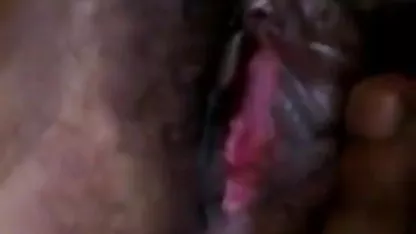 वह अपने सचिव हिंदी में सेक्सी बफ फिल्म को उसे चोदने का प्रस्ताव देता है