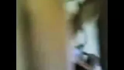इस गर्म एमआईएलए के लिए गैंगबैंग सेक्सी फिल्म भेजो सेक्सी में और डीपी