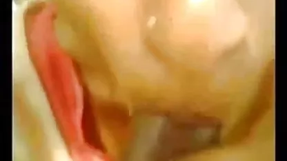 चीयरलीडर लॉकर इंग्लिश फिल्म सेक्सी में वीडियो रूम में कोच को चोदता है