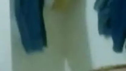 दो सेक्सी पिक्चर वीडियो में सेक्सी वीडियो में दोस्त उसे एक साथ और उसके चश्मे में सह बकवास करते हैं
