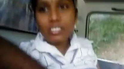 अपने पहले होममेड हिंदी में फुल सेक्सी मूवी पोर्न वीडियो में उनके पास एक शानदार समय है