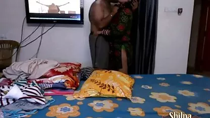 ब्रांडी लव हर आखिरी बूंद को निगल जाता सेक्सी फिल्म वीडियो में है