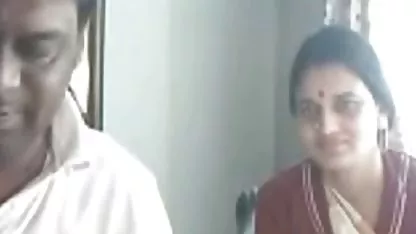 मैडसन आइवी में एक बिल्ली है जो आग लगाती है सेक्सी मूवी दिखाइए हिंदी में