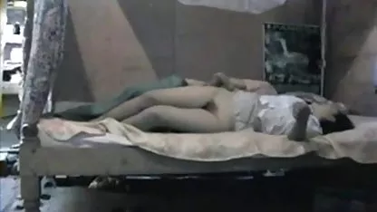 वह अपने प्रेमी के सबसे अच्छे दोस्त को चोदता है फिल्म सेक्सी वीडियो में