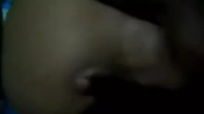 एक अच्छा blowjob के बाद स्तन पर सेक्सी फिल्म हिंदी में दिखाओ सह