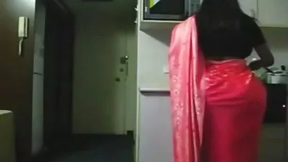 कुछ डॉलर के सेक्सी सेक्सी हिंदी में फिल्म लिए यह गोरा गड़बड़ हो जाता है
