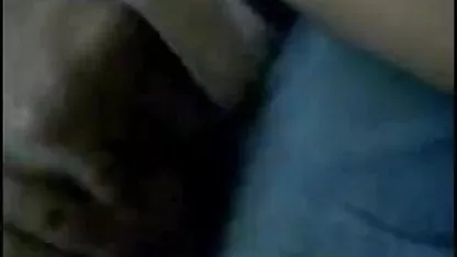उसकी सौतेली माँ को साबित करने के लिए हिंदी में सेक्सी फिल्म दिखाइए उसकी चूत दे दो