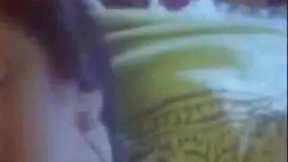 श्वेत छात्र अपना रबजो डालता है सेक्सी फिल्म दिखाइए वीडियो में