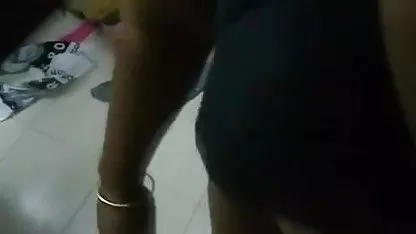 वो एक सेक्सी फिल्म हिंदी में वीडियो में नाजुक लड़की है सिवाय चुदाई के
