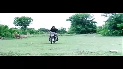 योग शिक्षक वीडियो में सेक्सी फिल्म हिंदी की पीठ खोलें