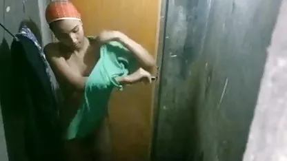 एक पारंपरिक पार्टी के बाद जापानी के साथ नंगा मद्रासी में सेक्सी फिल्म नाच